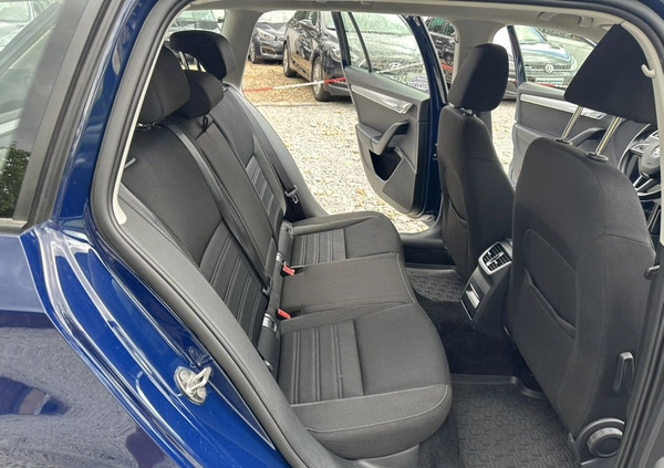 Skoda Octavia cena 29999 przebieg: 339000, rok produkcji 2017 z Kock małe 466